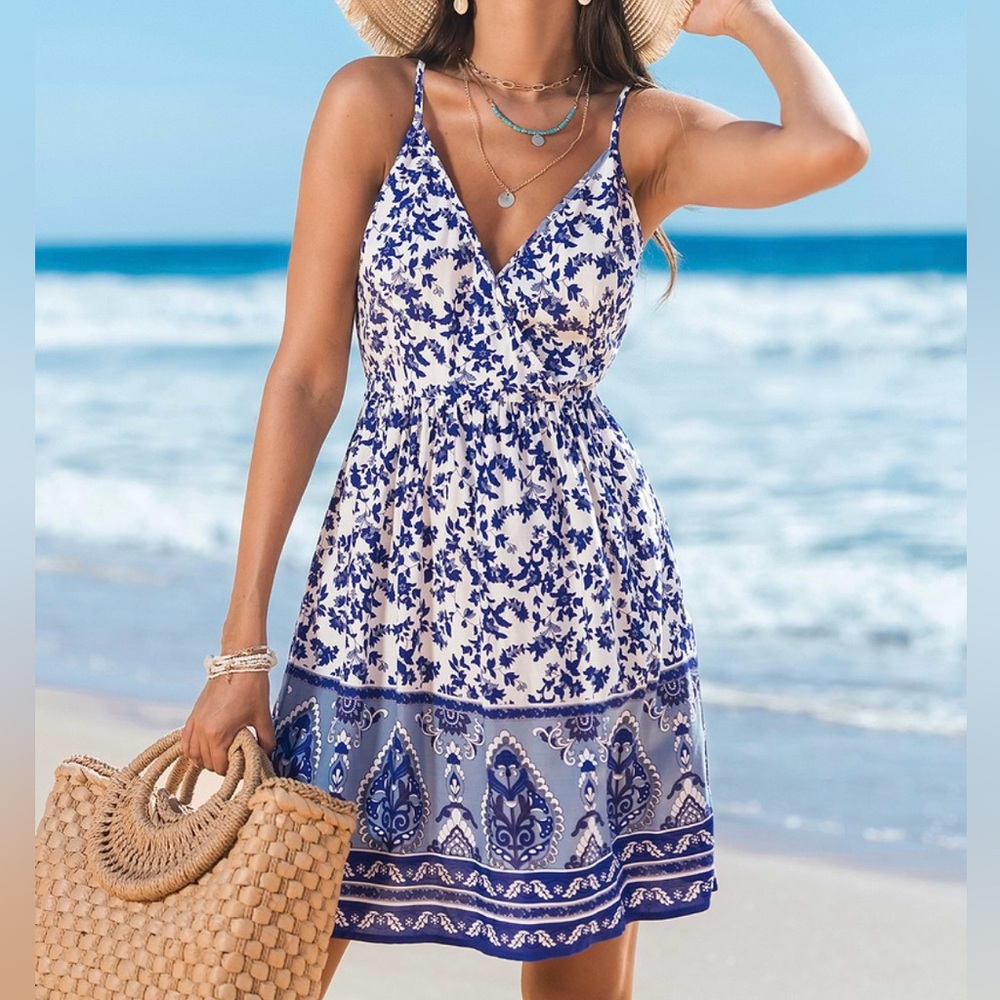 CUPSHE Blue and White Floral Sundress